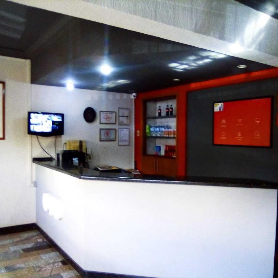 Oyo Center Hotel, 里贝朗普雷托 外观 照片