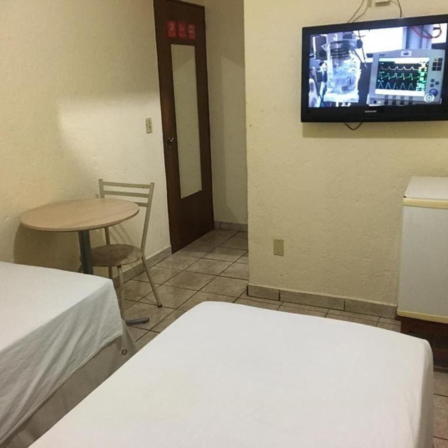 Oyo Center Hotel, 里贝朗普雷托 外观 照片