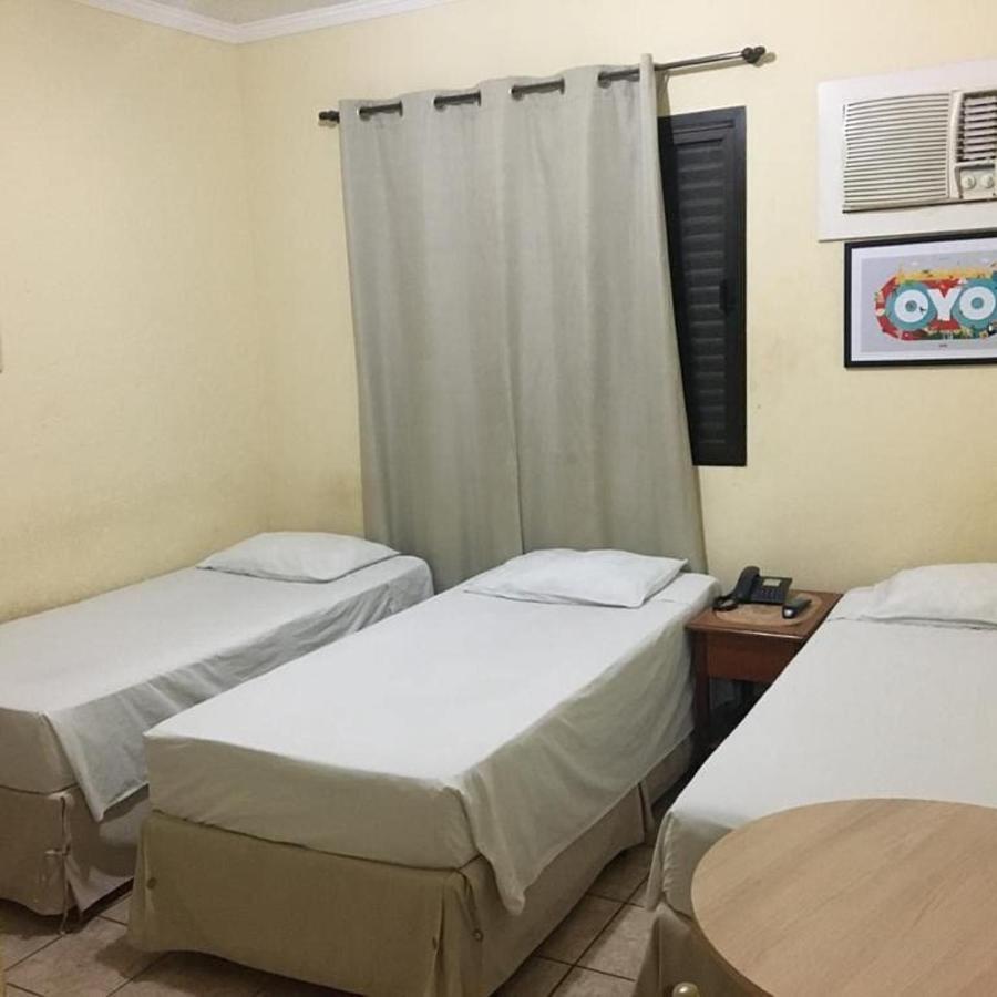 Oyo Center Hotel, 里贝朗普雷托 外观 照片